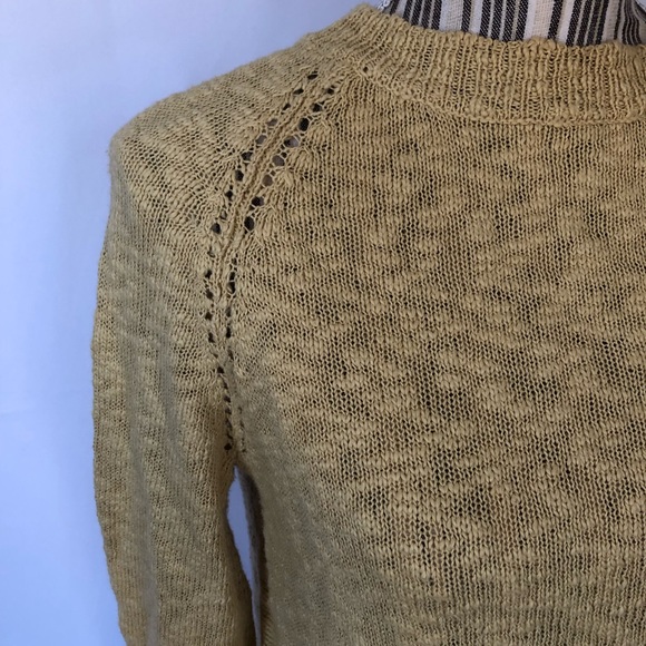 Haiku yellow knit sweater three button open back - Picture 3 of 6